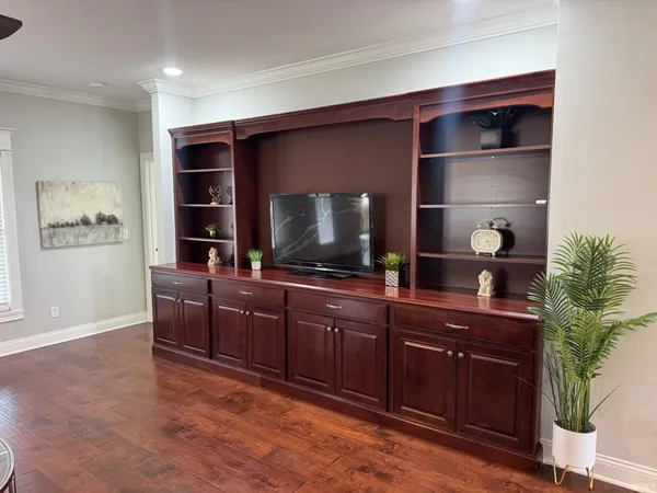 $344,900 | 8033 Blake Boulevard, Newburgh, IN 47630