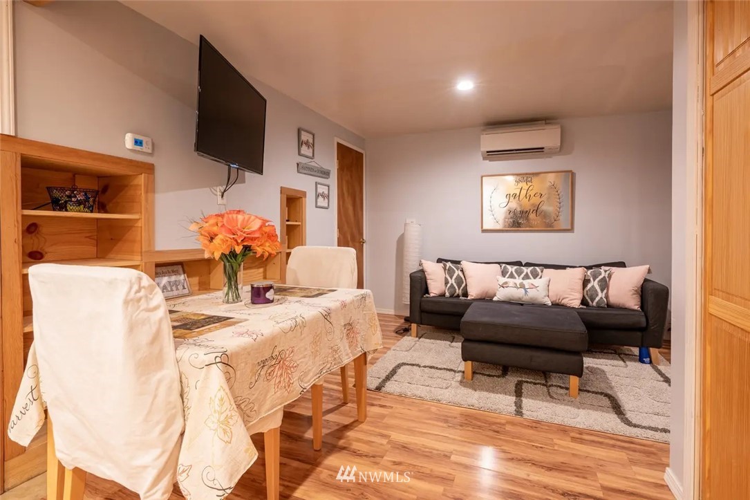 4125 Tracyton Beach Road Northwest Bremerton, WA 98310 - Photo 16 of 27 Gallery Image 16