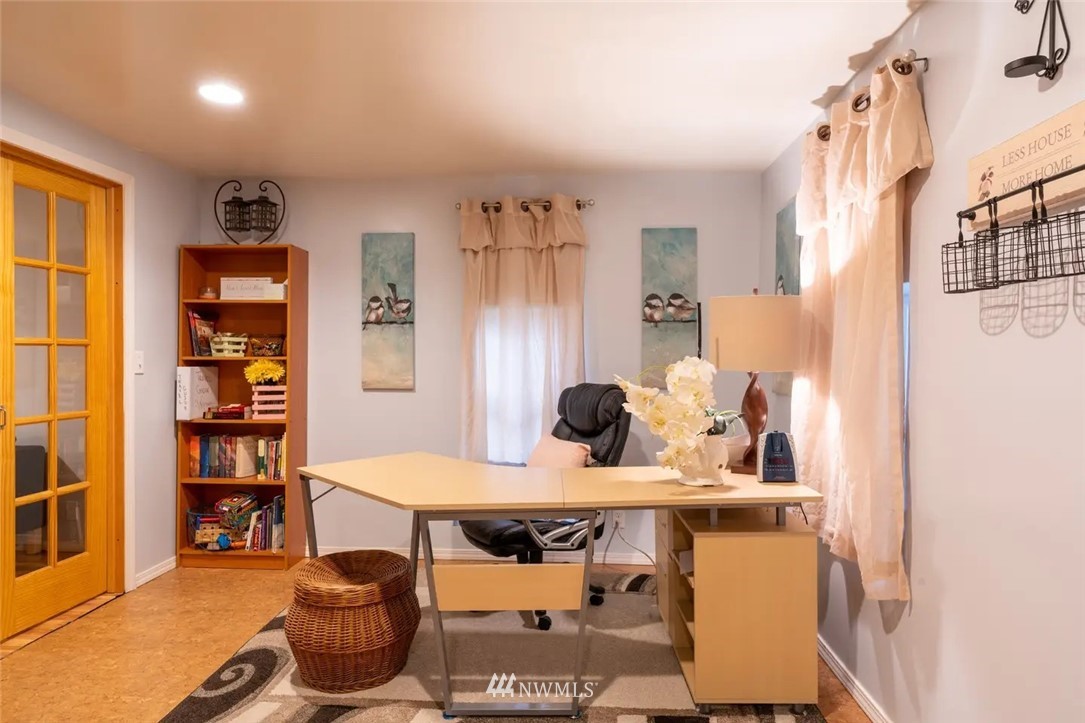 4125 Tracyton Beach Road Northwest Bremerton, WA 98310 - Photo 17 of 27 Gallery Image 17