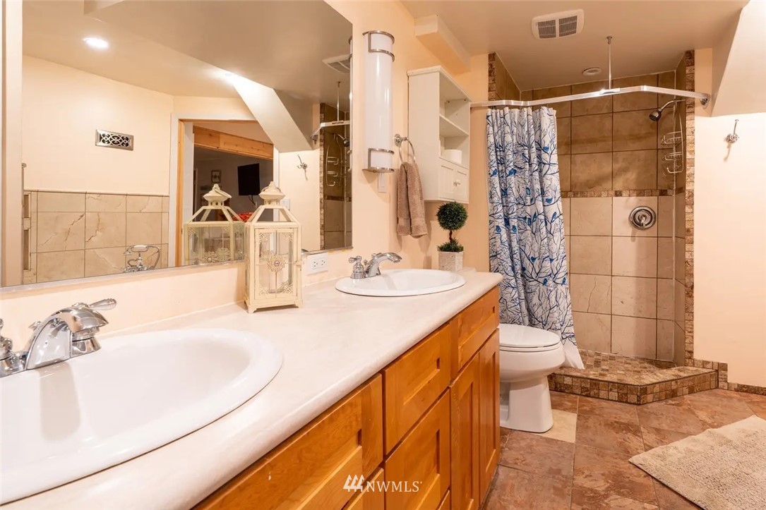 4125 Tracyton Beach Road Northwest Bremerton, WA 98310 - Photo 20 of 27 Gallery Image 20