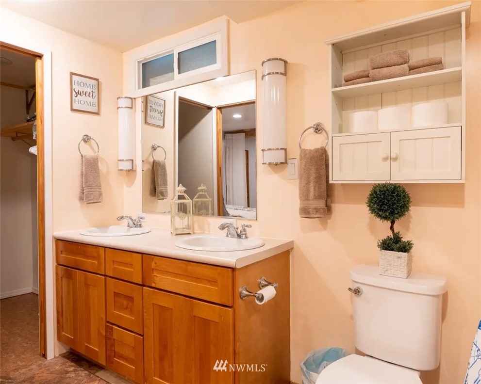 4125 Tracyton Beach Road Northwest Bremerton, WA 98310 - Photo 21 of 27 Gallery Image 21