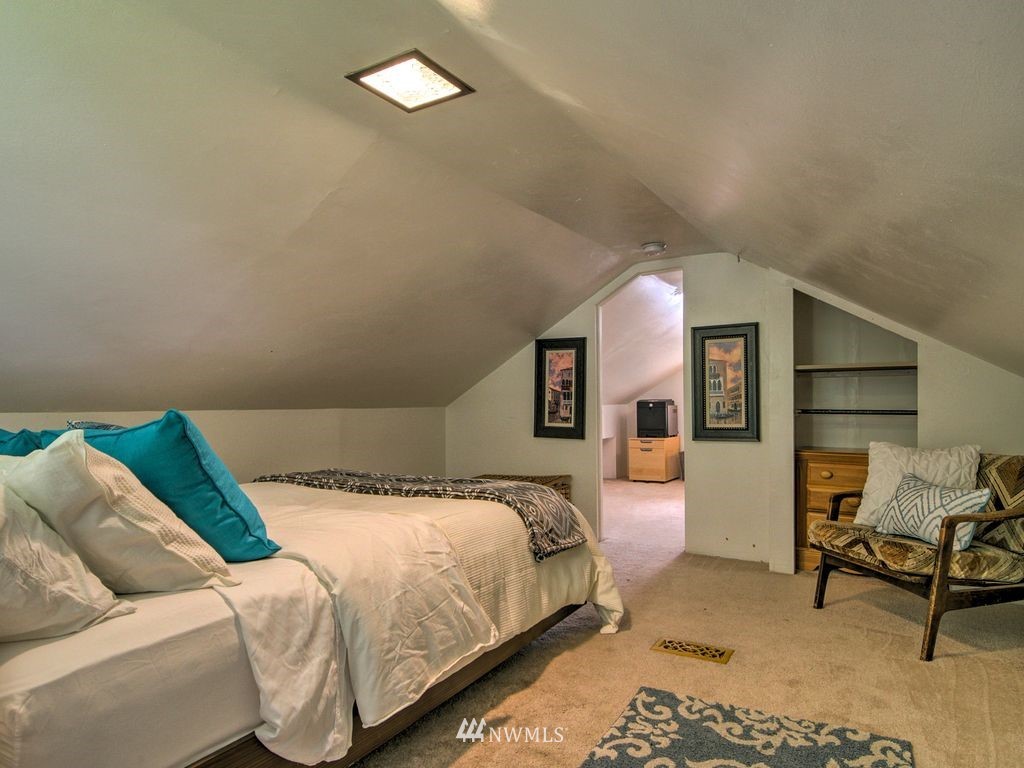 4125 Tracyton Beach Road Northwest Bremerton, WA 98310 - Photo 9 of 27 Gallery Image 9