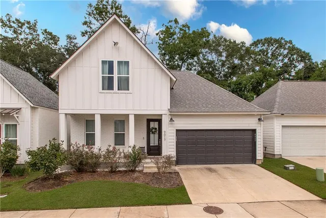 $2,600 | 9017 Stonecroft Avenue, Baton Rouge, LA 70810