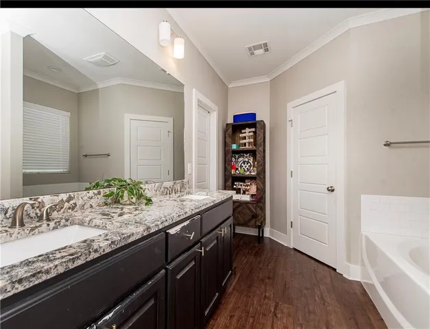 $2,600 | 9017 Stonecroft Avenue, Baton Rouge, LA 70810