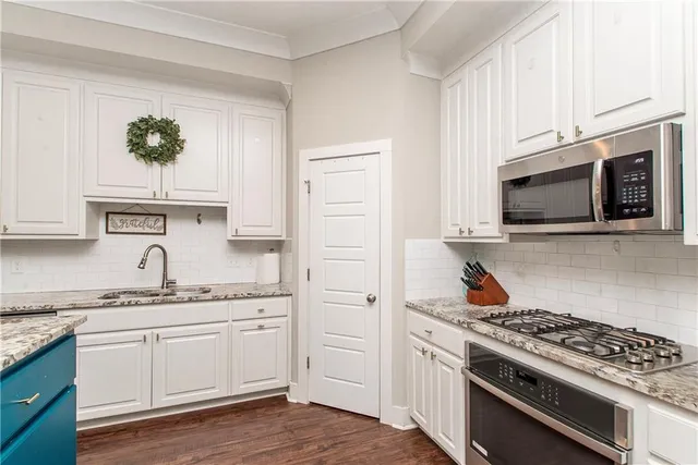 $2,600 | 9017 Stonecroft Avenue, Baton Rouge, LA 70810