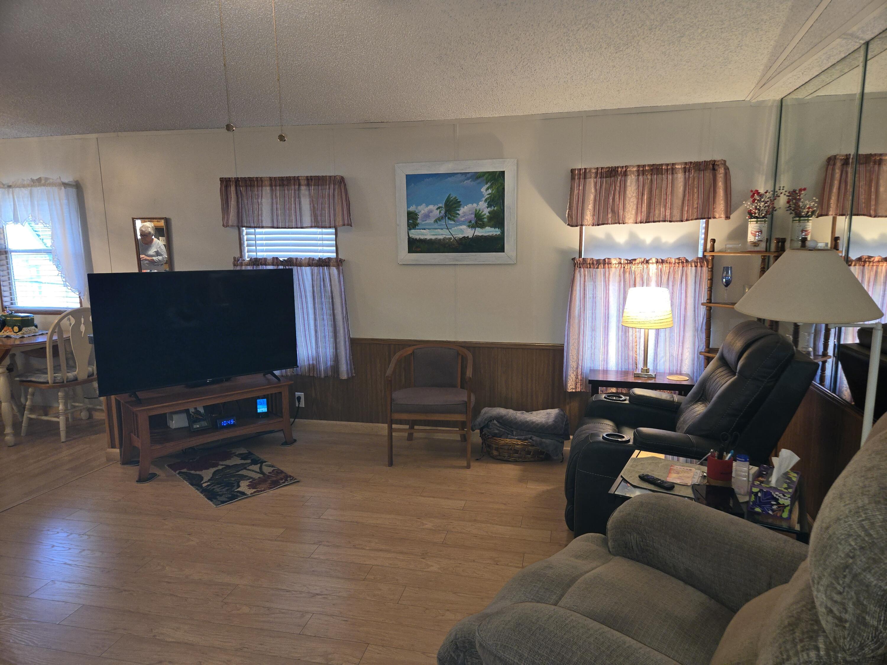 1365 Chobee Loop Okeechobee, FL 34974 - Photo 8 of 43 1000008307