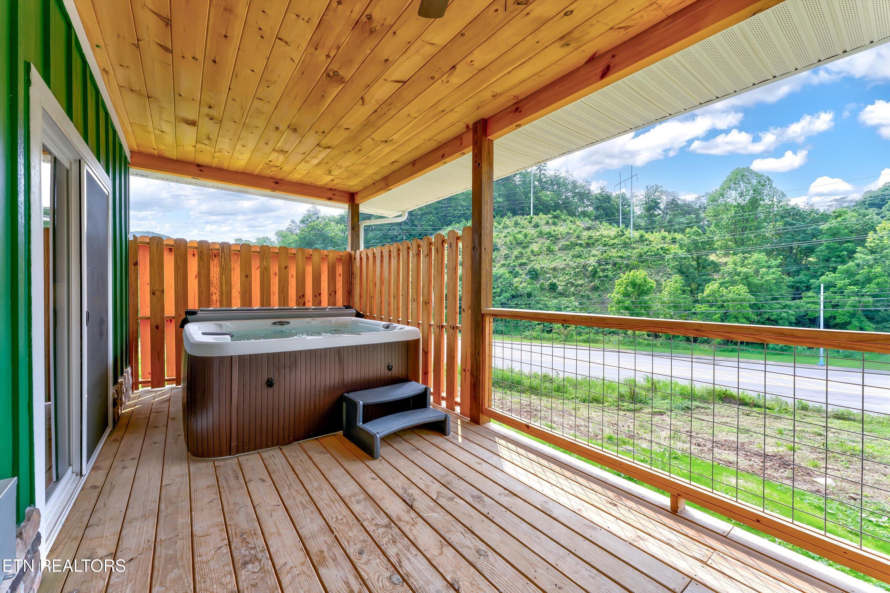 1012 Pinyon Circle Pigeon Forge, TN 37863 - Photo 26 of 53 27-1010 Pinyon Cir Ext-27