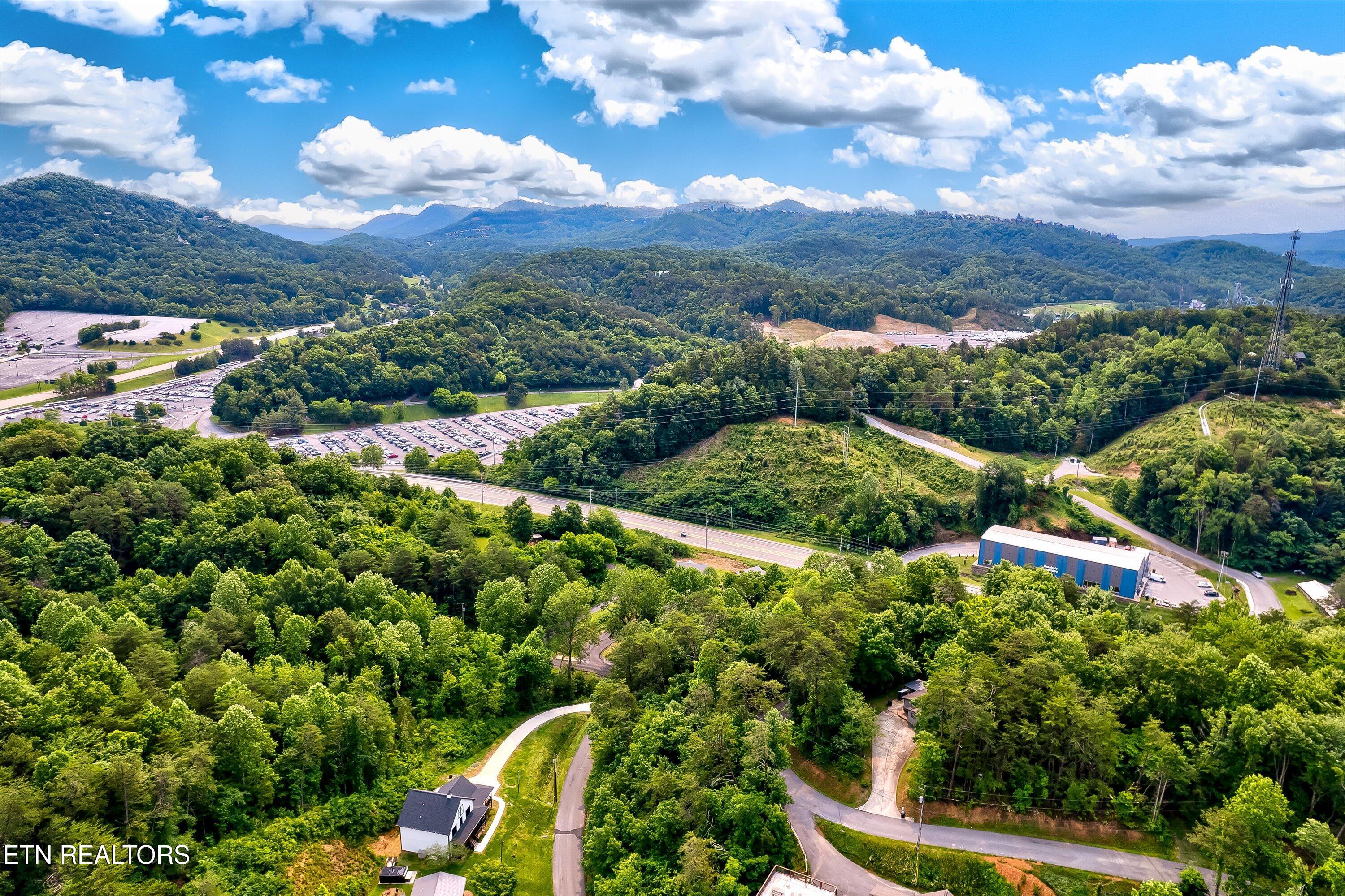 1012 Pinyon Circle Pigeon Forge, TN 37863 - Photo 45 of 53 33-1010 Pinyon Cir Ext-33