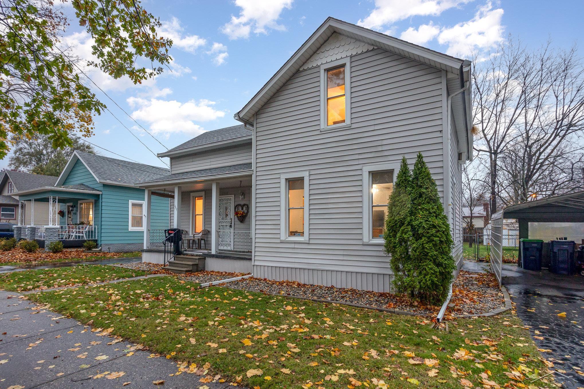 1317 18th Street Bay City, MI 48708 - Photo 3 of 30 50161259-6f49973a-040e-4819-bf95-d56582b2c5d6.JPG