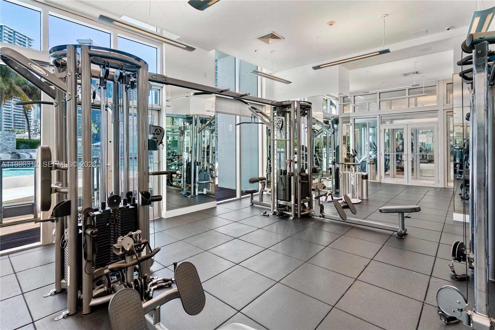 90 Southwest 3rd Street, Unit 1406 Miami, FL 33130 - Photo 17 of 35