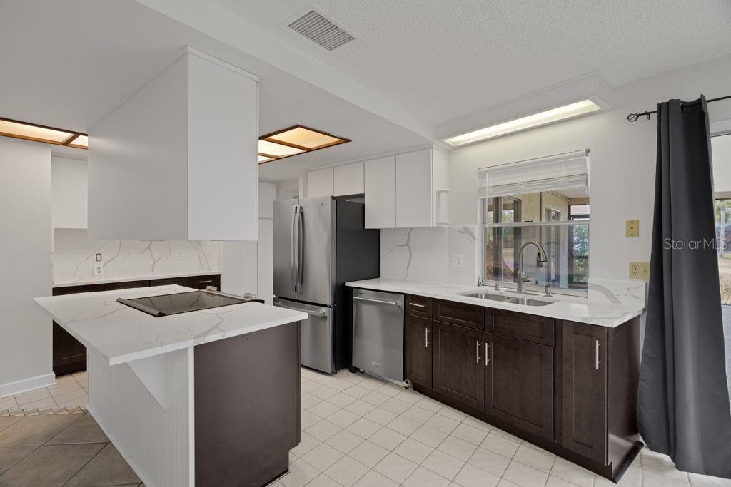 5524 Gridley Lane New Port Richey, FL 34652 - Photo 15 of 62