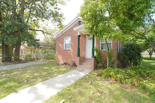 $1,300 | 702 Nassau Street, Tallahassee, FL 32310