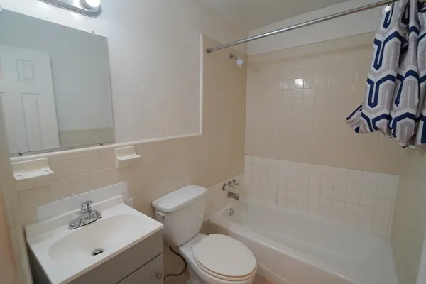 $1,300 | 702 Nassau Street, Tallahassee, FL 32310