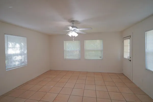 $1,300 | 702 Nassau Street, Tallahassee, FL 32310