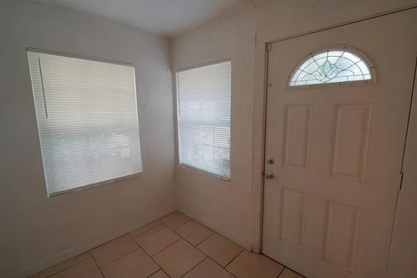 $1,300 | 702 Nassau Street, Tallahassee, FL 32310