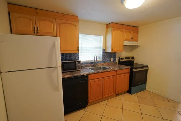 $1,300 | 702 Nassau Street, Tallahassee, FL 32310