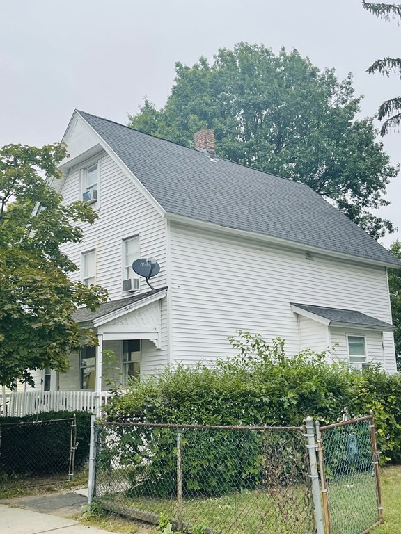35 Andrew Street Springfield, MA 01109 - Photo 2 of 18 Gallery Image 2