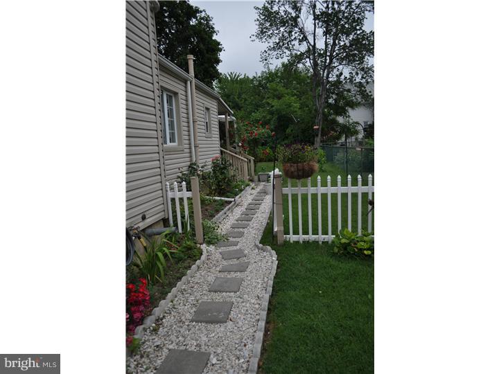 211 Chestnut Street Delran, NJ 08075 - Photo 13 of 18 Exterior Side