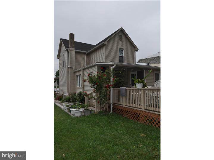 211 Chestnut Street Delran, NJ 08075 - Photo 15 of 18 Exterior Back