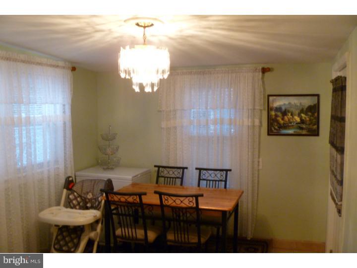 211 Chestnut Street Delran, NJ 08075 - Photo 6 of 18 Breakfast Room