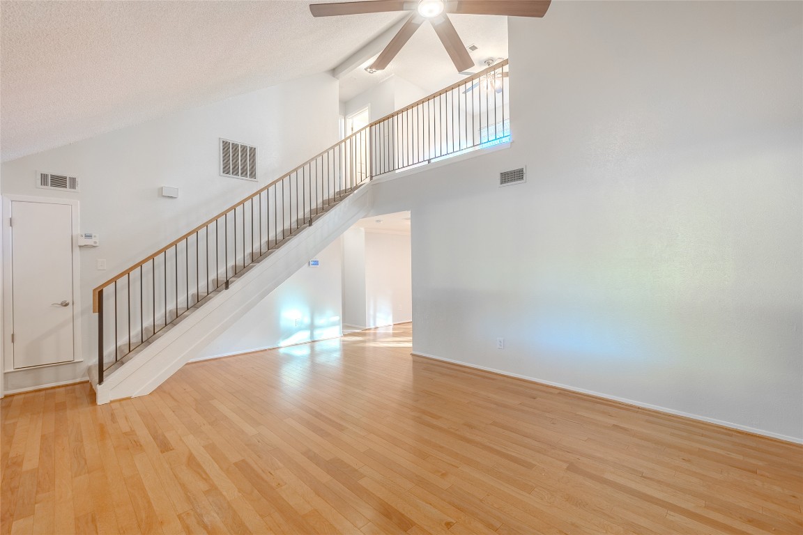 8203 Beaver Brook Lane Austin, TX 78748 - Photo 4 of 34 a view of entryway with wooden floor