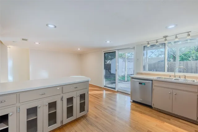 $2,150 | 8203 Beaver Brook Lane, Austin, TX 78748