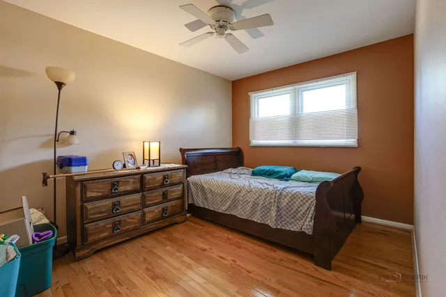 $299,900 | 36661 North Oakwood Drive, Lake Villa, IL 60046