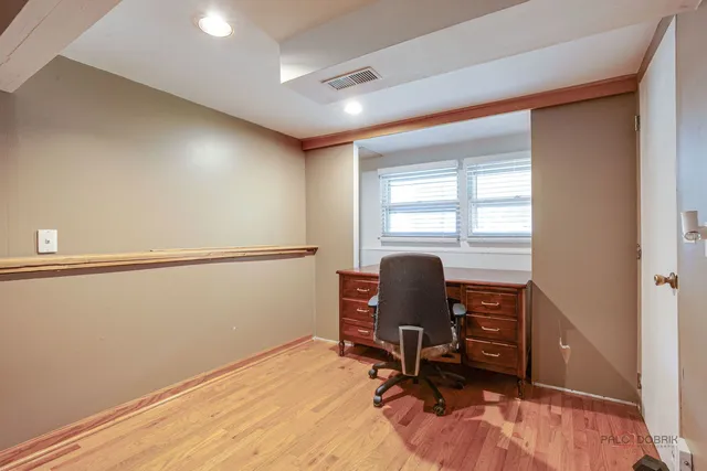 $299,900 | 36661 North Oakwood Drive, Lake Villa, IL 60046