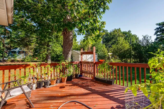 $299,900 | 36661 North Oakwood Drive, Lake Villa, IL 60046