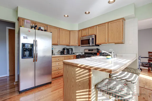 $299,900 | 36661 North Oakwood Drive, Lake Villa, IL 60046