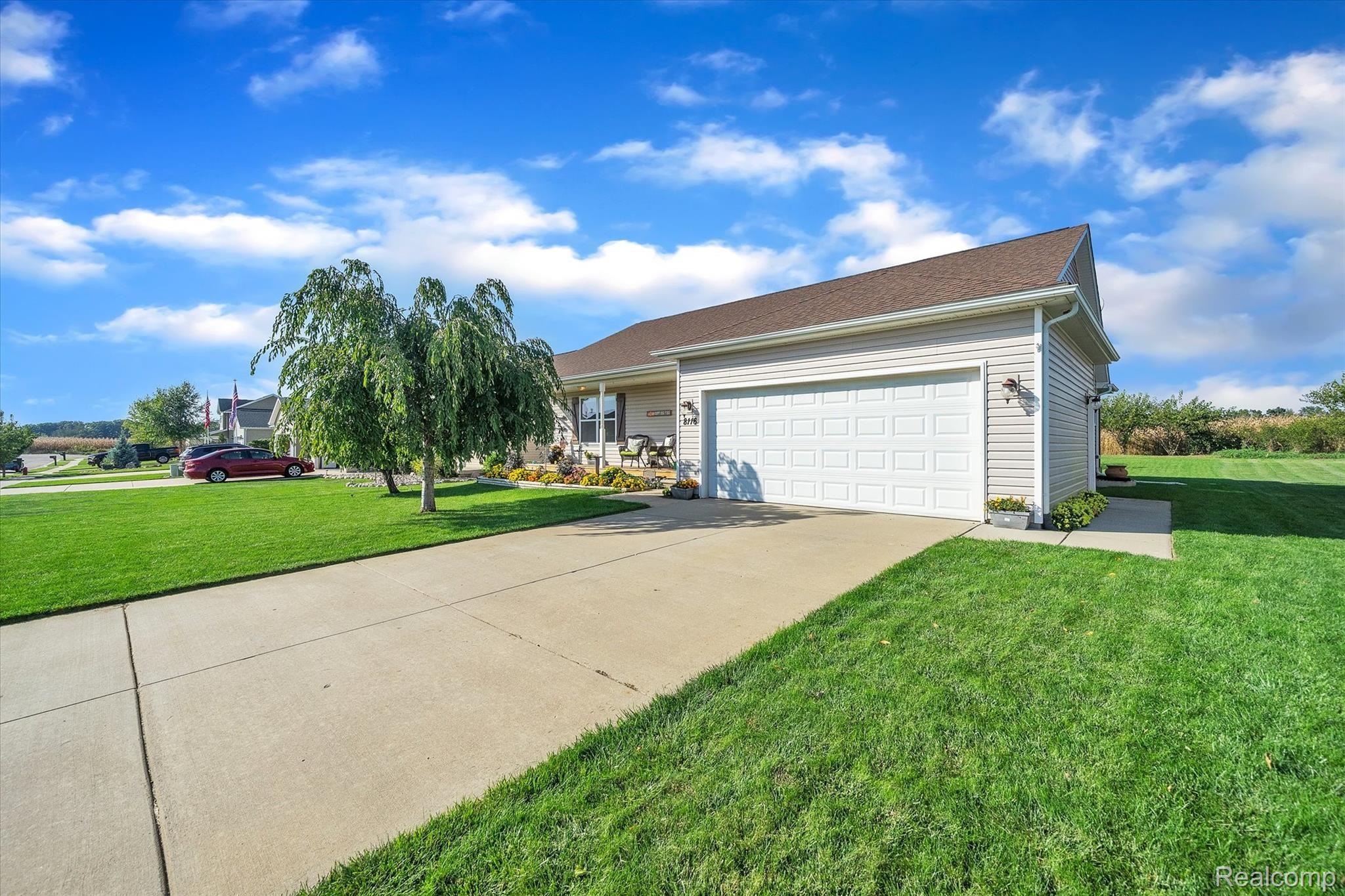 8116 Eagle Ridge Lane Fowlerville, MI 48836 - Photo 18 of 36 Home Backs to the Cornfield
