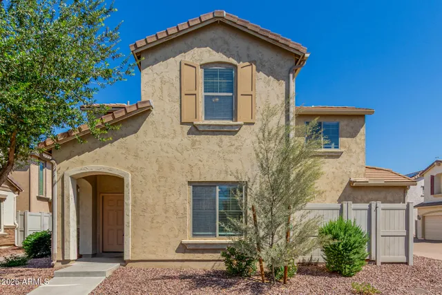 $370,000 | 15933 North 19th Drive, Phoenix, AZ 85023