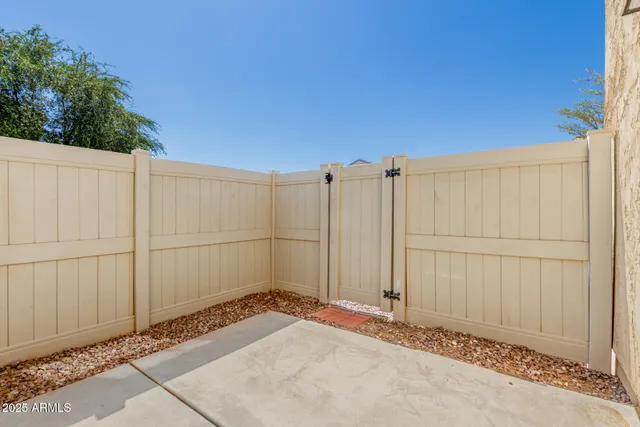 $370,000 | 15933 North 19th Drive, Phoenix, AZ 85023