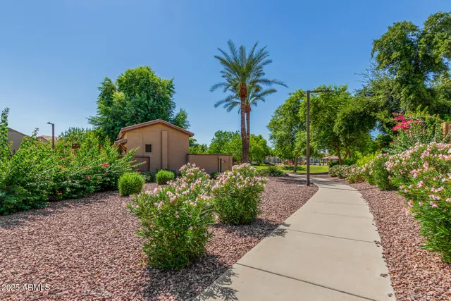 $370,000 | 15933 North 19th Drive, Phoenix, AZ 85023