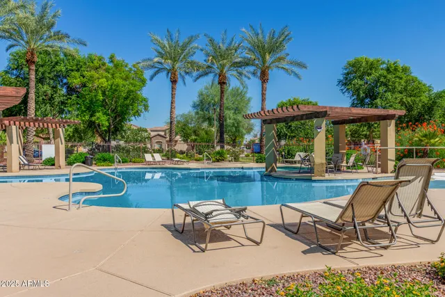 $370,000 | 15933 North 19th Drive, Phoenix, AZ 85023