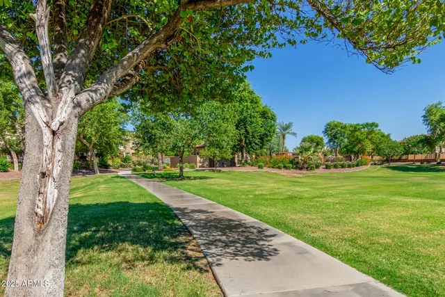 $370,000 | 15933 North 19th Drive, Phoenix, AZ 85023