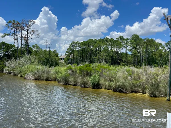 $299,000 | 9037 Bay Point Drive, Elberta, AL 36530