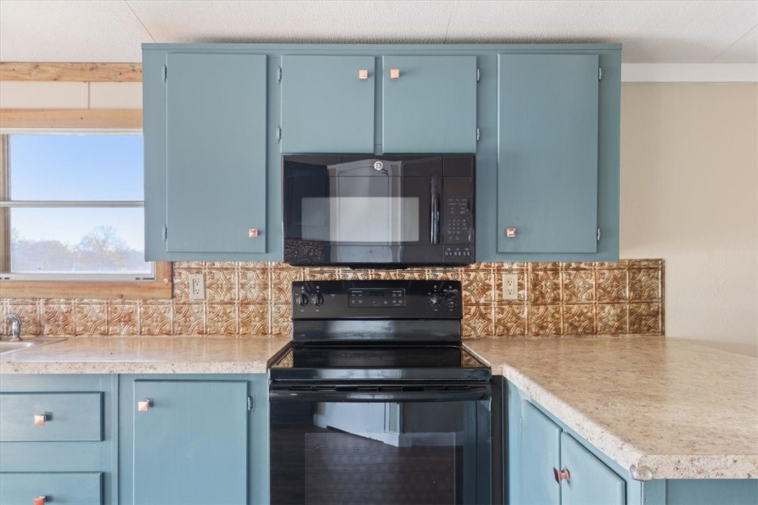 1048 Ross Road Elm Mott, TX 76640 - Photo 15 of 30