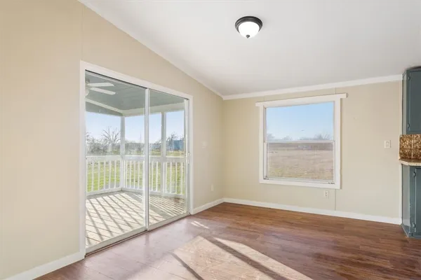 $220,000 | 1048 Ross Road, Elm Mott, TX 76640