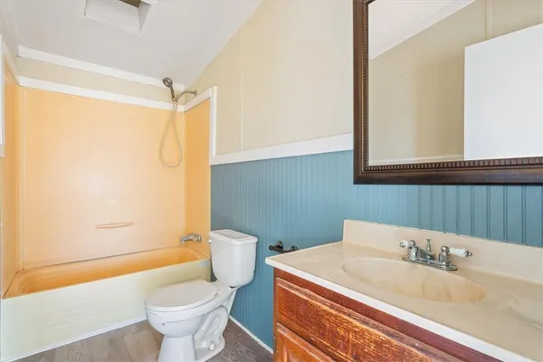 $220,000 | 1048 Ross Road, Elm Mott, TX 76640