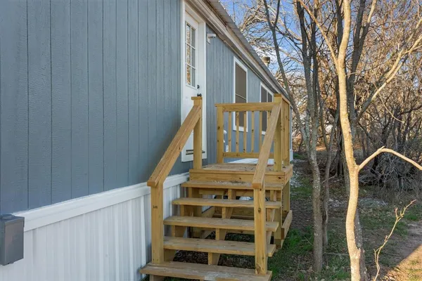 $220,000 | 1048 Ross Road, Elm Mott, TX 76640