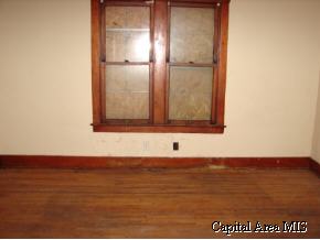 218 South Lewis Street Springfield, IL 62704 - Photo 2 of 9