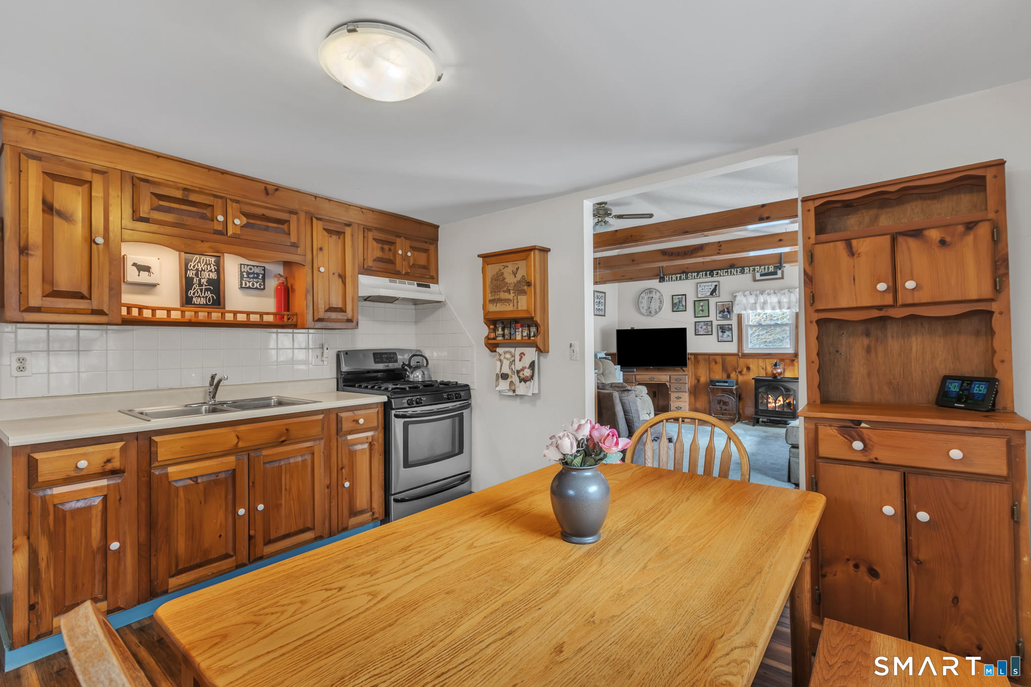 51 Sandy Beach Road Ellington, CT 06029 - Photo 8 of 36