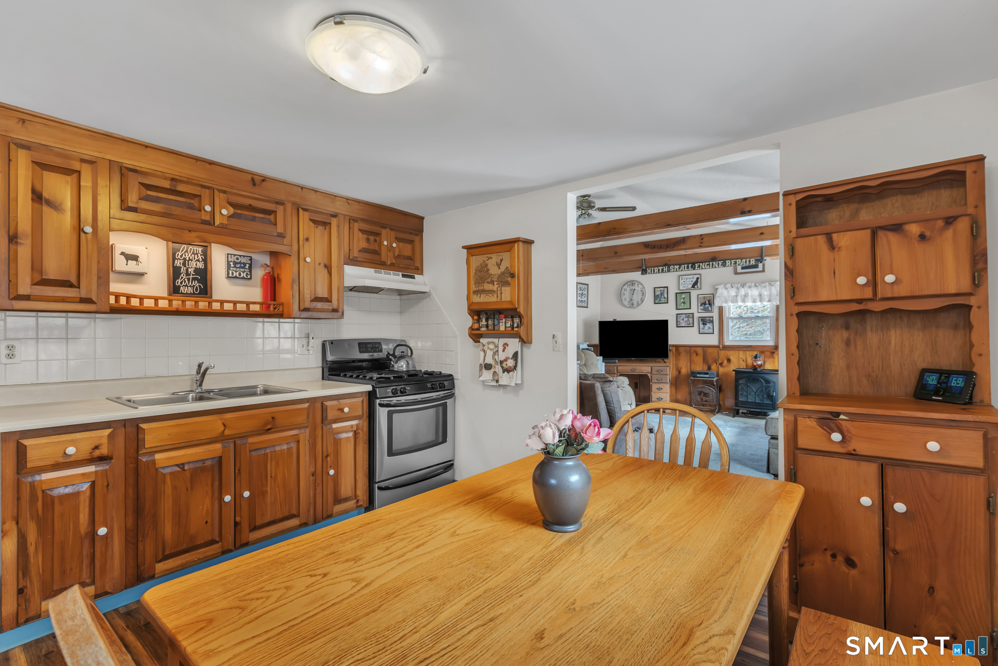 51 Sandy Beach Road Ellington, CT 06029 - Photo 9 of 36