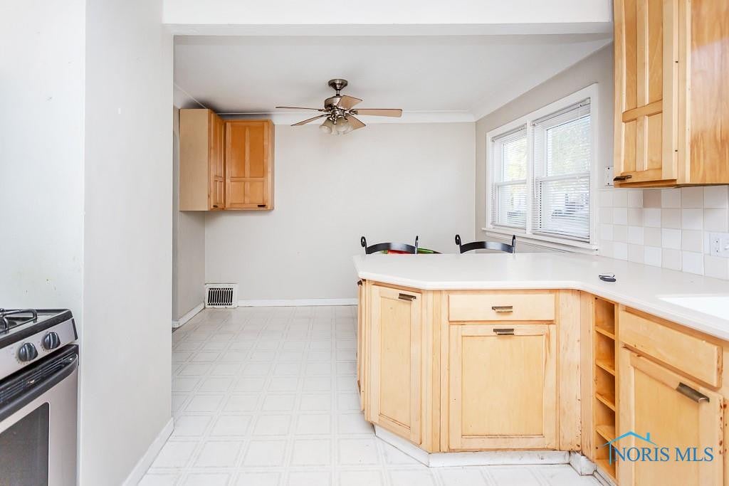 3660 Sherbrooke Road Toledo, OH 43613 - Photo 10 of 37 Gallery Image 10