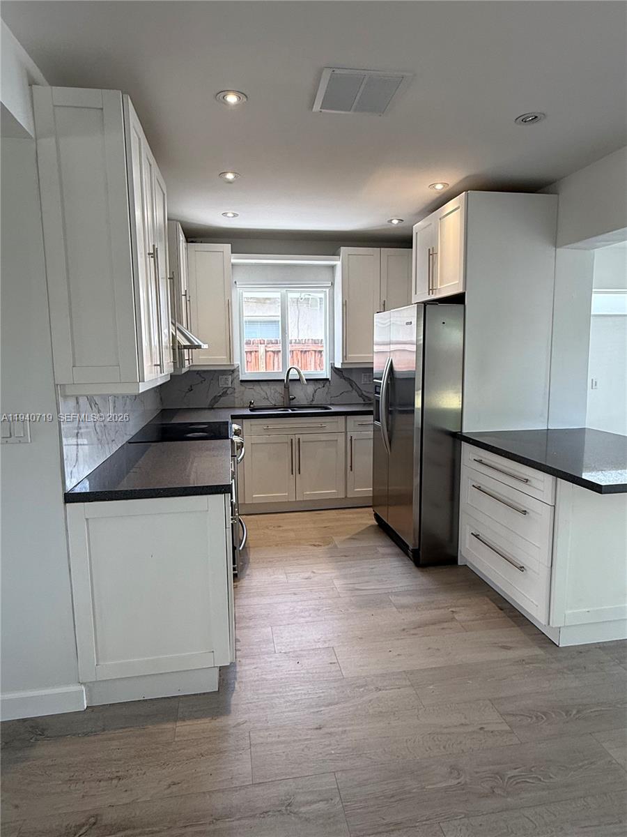 7415 Normandy Street Miramar, FL 33023 - Photo 5 of 19