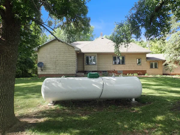 $67,000 | 2030 290th Avenue, Walnut Grove, MN 56180