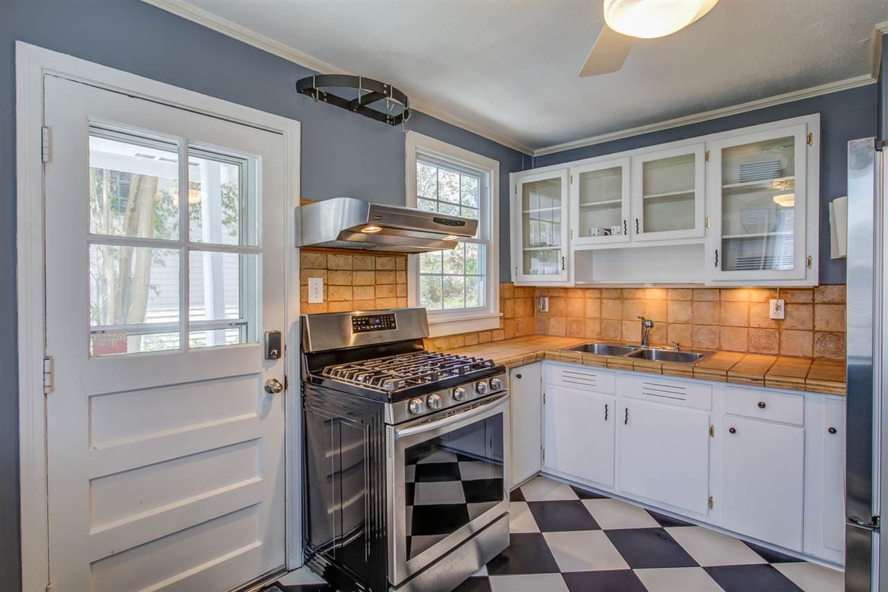 723 New Road Raleigh, NC 27608 - Photo 7 of 30 Kitchen
