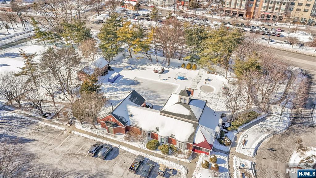 502 Smith Court, Unit R502 Edgewater, NJ 07020 - Photo 30 of 31