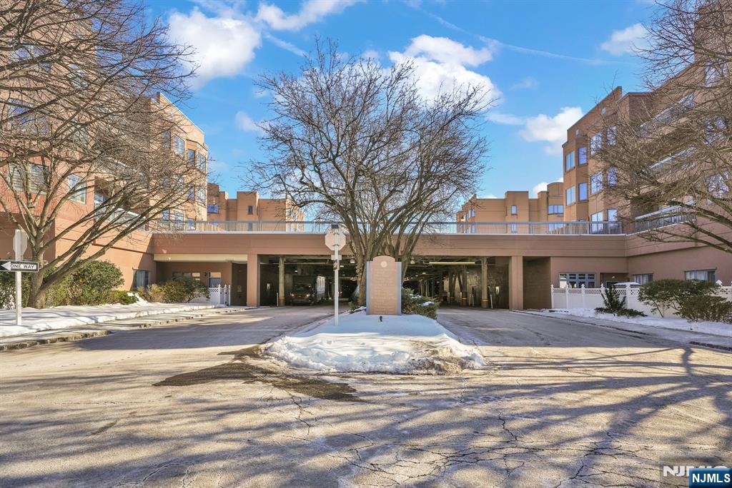 502 Smith Court, Unit R502 Edgewater, NJ 07020 - Photo 31 of 31